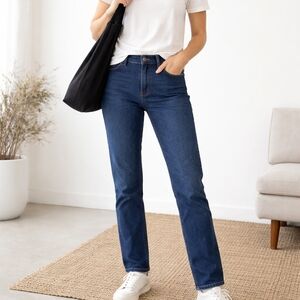 Old Navy Dark Wash Straight Leg Jeans Size 8 Mid Rise Power Slim Straight Classi